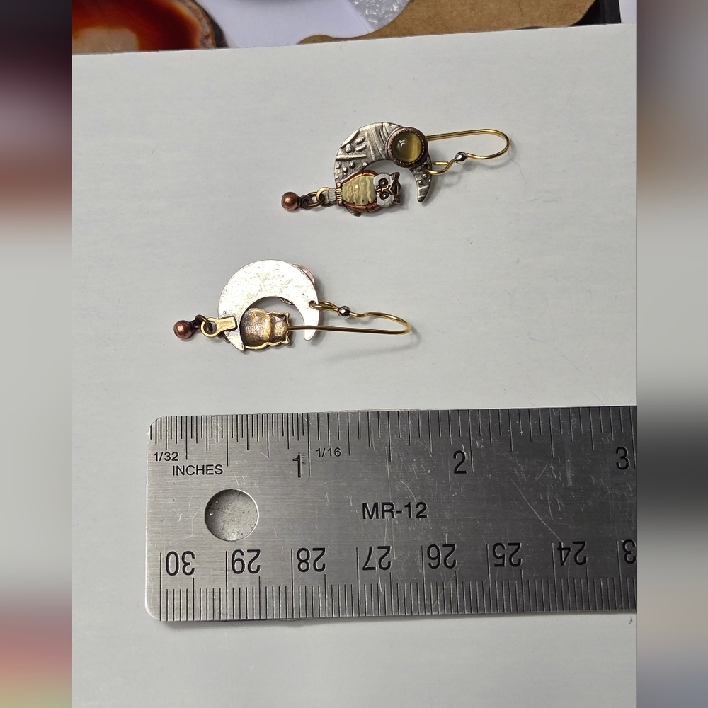 SILVER FOREST OWL ON CRESCENT MOON EARRING - Picture 11 of 16